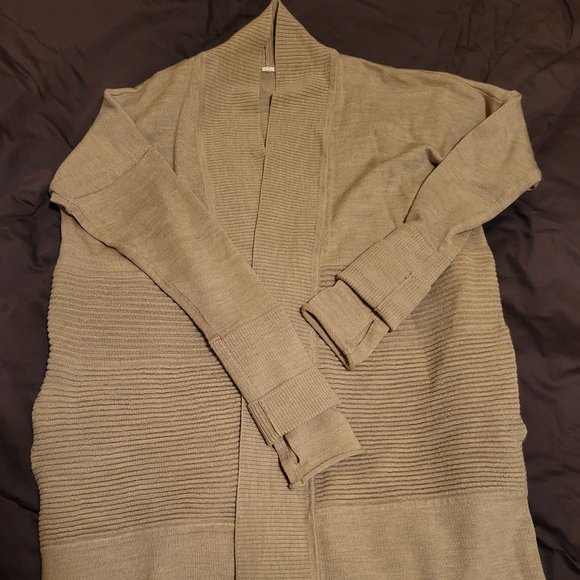 Lululemon knit beige cardigan - Picture 1 of 4